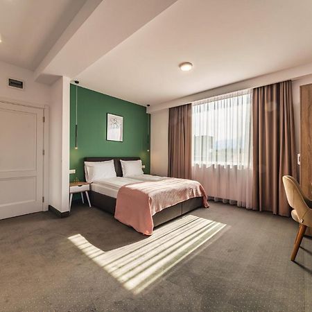 Saga Rooms Victoria  Luaran gambar