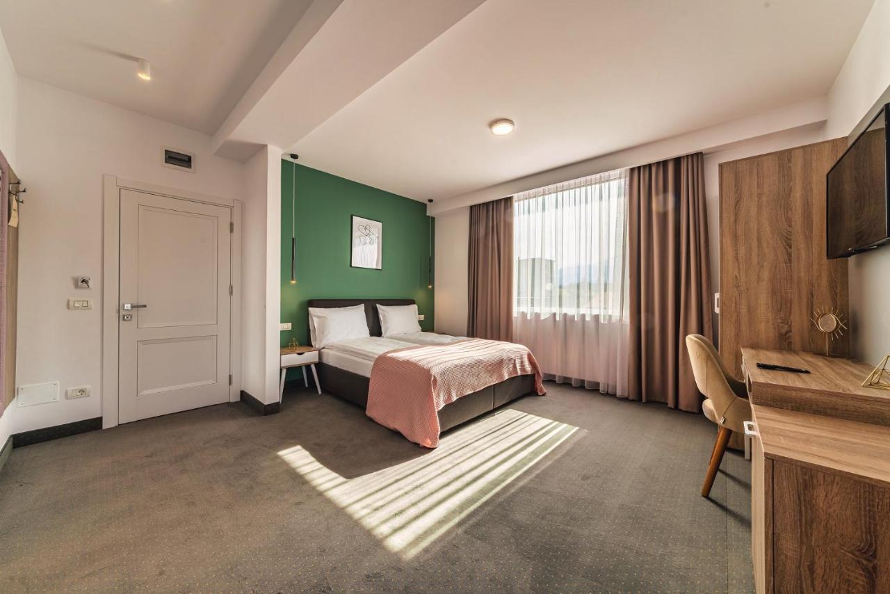 Saga Rooms Victoria  Luaran gambar