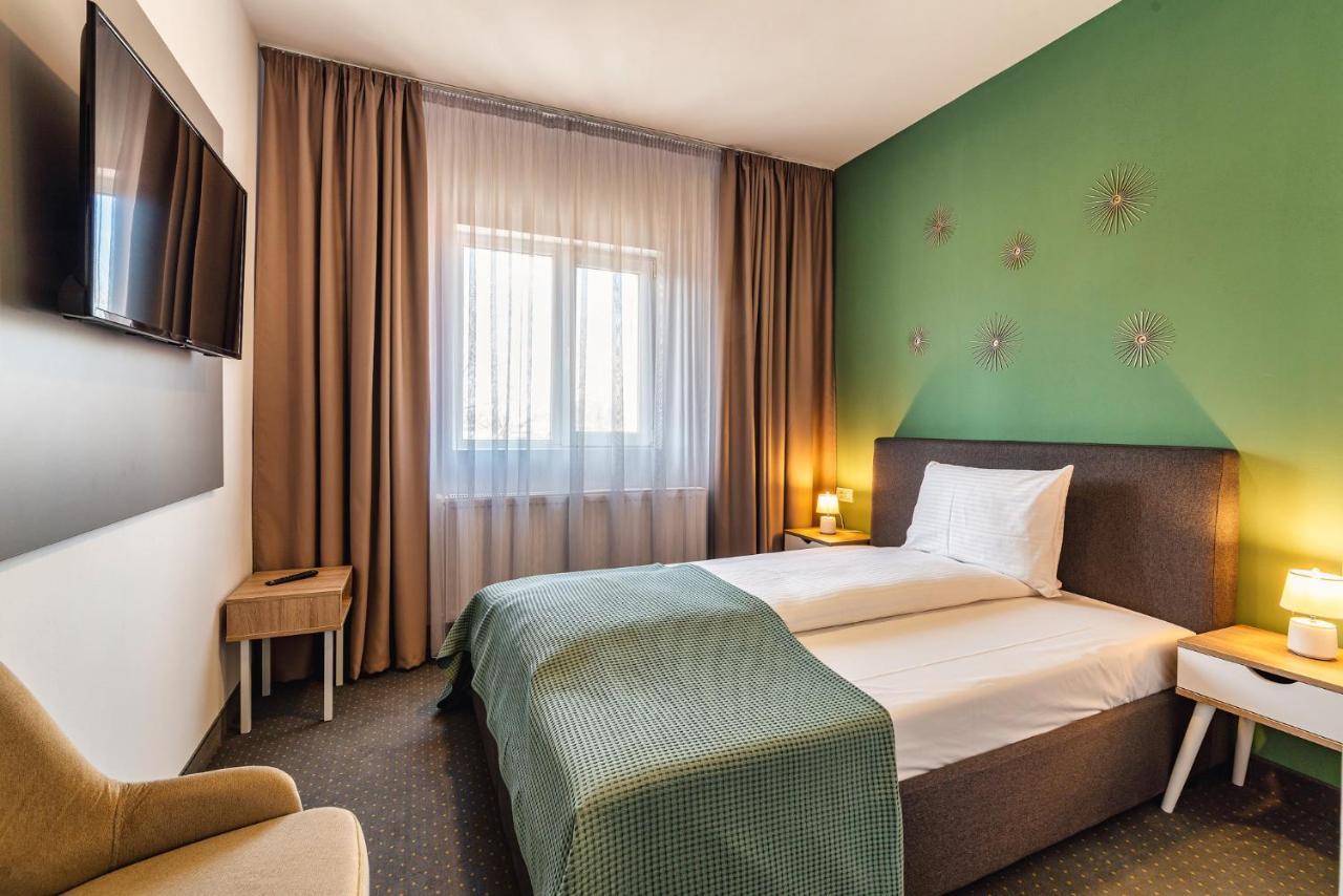 Saga Rooms Victoria  Luaran gambar