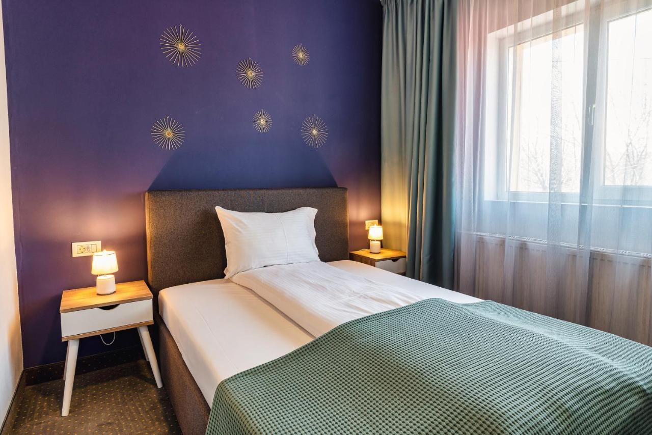 Saga Rooms Victoria  Luaran gambar