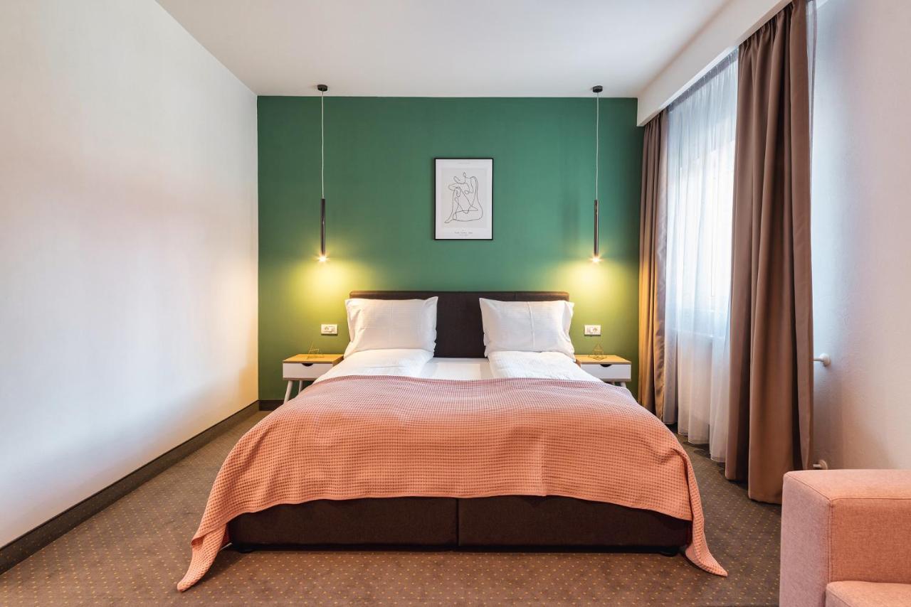Saga Rooms Victoria  Luaran gambar