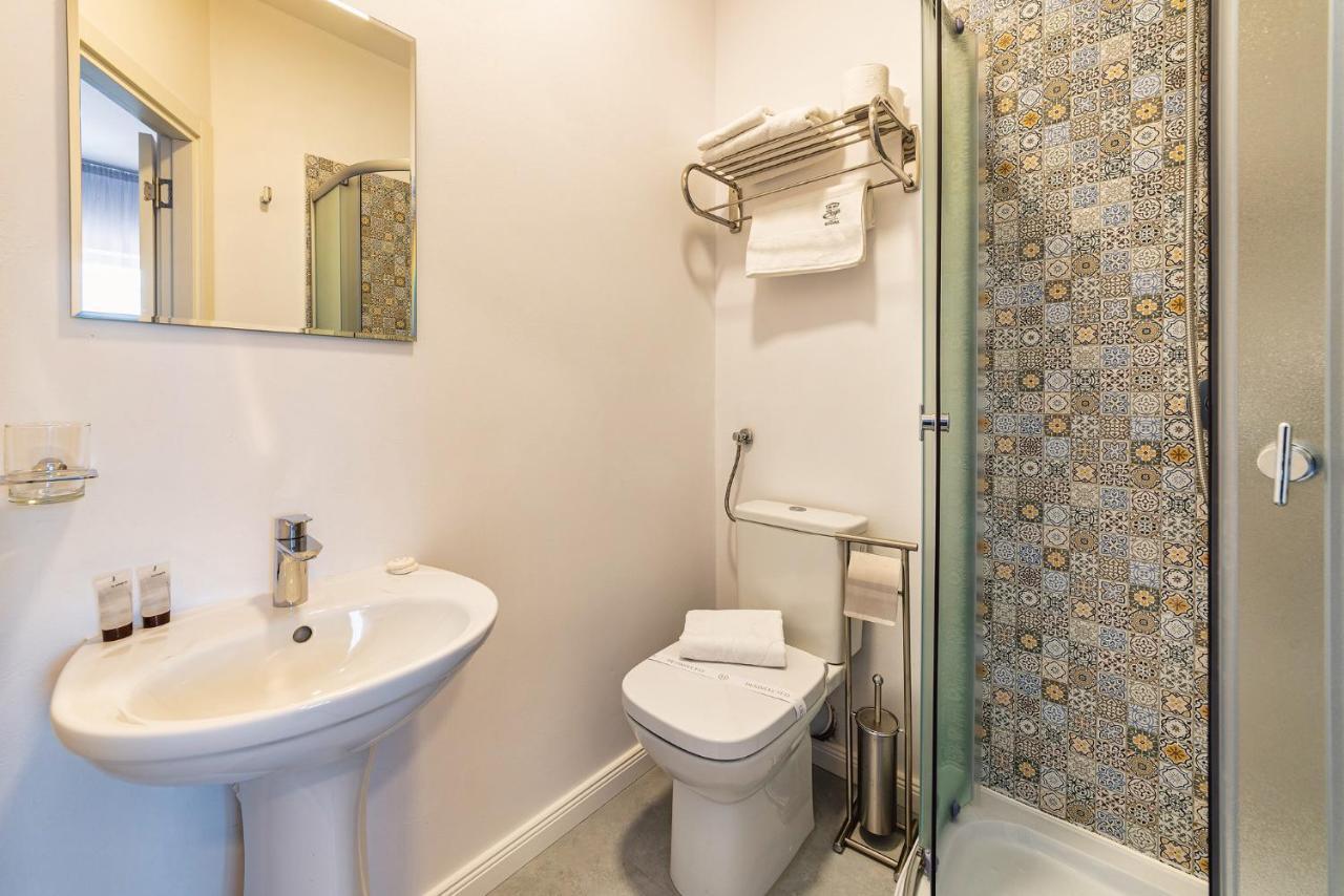 Saga Rooms Victoria  Luaran gambar