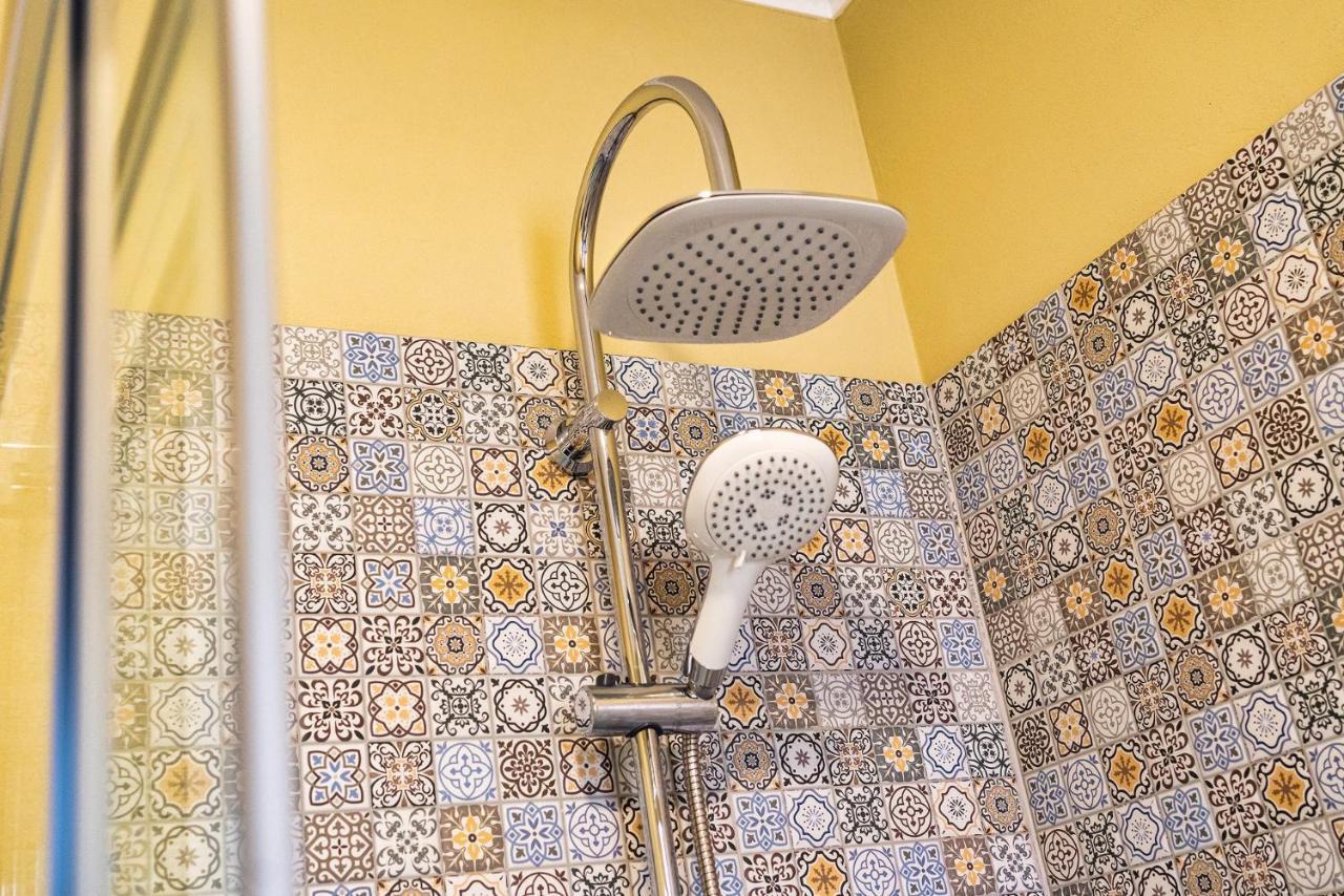 Saga Rooms Victoria  Luaran gambar